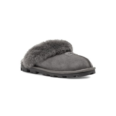 UGG ウィメンズ コケット スリッパ グレー 1015125 - シープスキン製の室内外兼用スリッパ