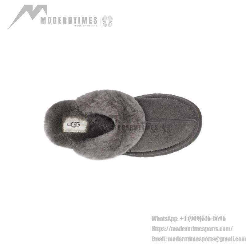 UGG ウィメンズ ディスケット スリッパ チャコール 1122550 - 暖かくてスタイリッシュなシープスキン スリッパ UGG ウィメンズ ディスケット スリッパ チャコール 1122550 - 室内外兼用の快適なシープスキン プラットフォームスリッパ