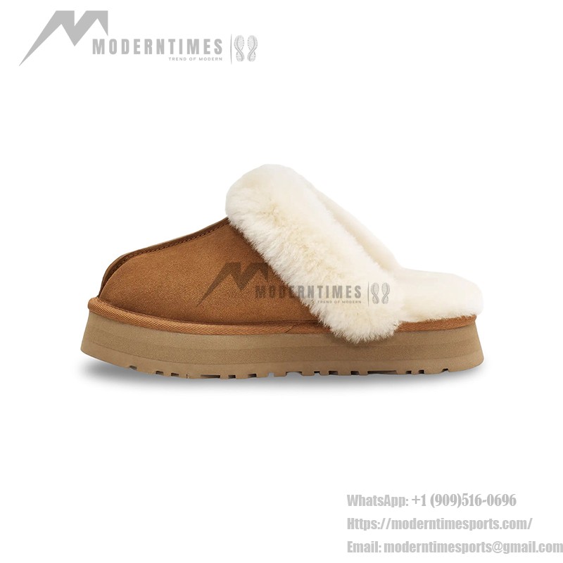 UGG ウィメンズ ディスケット スリッパ チェスナット 1122550 - 暖かくてスタイリッシュなシープスキン スリッパ UGG ウィメンズ ディスケット スリッパ チェスナット 1122550 - 室内外兼用の快適なシープスキン プラットフォームスリッパ