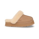 UGG ウィメンズ ディスケット スリッパ サンド 1122550 - 暖かくてスタイリッシュなシープスキン スリッパ UGG ウィメンズ ディスケット スリッパ サンド 1122550 - 室内外兼用の快適なシープスキン プラットフォームスリッパ