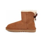 UGG レディース ミニ ベイリーボウ II ブーツ チェスナット - スタイリッシュなスエードとシープスキンライニングブーツ UGG レディース ミニ ベイリーボウ II ブーツ チェスナット 1016501 - スタイリッシュなスエードとシープスキンのブーツ