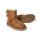 UGG レディース ミニ ベイリーボウ II ブーツ チェスナット - スタイリッシュなスエードとシープスキンライニングブーツ UGG レディース ミニ ベイリーボウ II ブーツ チェスナット 1016501 - スタイリッシュなスエードとシープスキンのブーツ