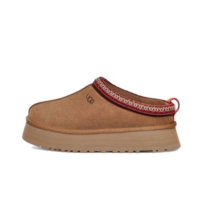 UGG レディース タズ スリッパ 栗色 1122553 - 室内外で履ける快適なシープスキンプラットフォームスリッパ