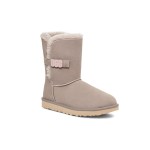 UGG ウィメンズ ベイリー B2S オイスター 1153612 - 快適でおしゃれなミドルブーツ UGG ウィメンズ ベイリー B2S オイスター 1153612 - おしゃれなUGGストラップ付き快適なシープスキンミドルブーツ