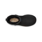 UGG クラシック ミニ II ブラック:快適で耐久性のある冬用ブーツ シープスキン裏地付きのUGG クラシック ミニ II ブラックブーツ