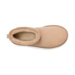 UGG クラシック ミニ プラットフォーム マスタードシード 1134991 - トレンディな日常使いに最適なスタイリッシュシープスキンブーツ UGG クラシック ミニ プラットフォーム マスタードシード 1134991 ブーツ - シープスキンとスエードの快適さとプラットフォームソール