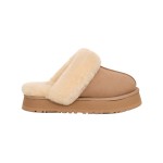 UGG ディスクエット サンド 1122550 - 毎日の使用に最適なシープスキンスリッパ UGG ディスクエット サンド 1122550 スリッパ - シープスキンとスエードの快適さ