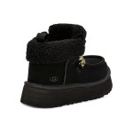 UGG レディース ファンカラ キャビン カフ ブーツ ブラック 1143954:快適なシープスキン裏地付きレースアップブーツ UGG レディース ファンカラ キャビン カフ ブーツ ブラック 1143954、シープスキン裏地とレースアップデザイン付き