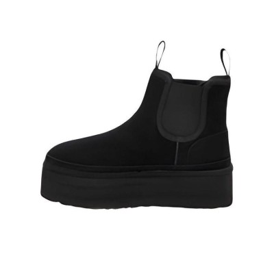 UGG ニューメル プラットフォーム チェルシーブーツ ブラック 1134526: 大胆でスタイリッシュなスエードプラットフォームブーツ