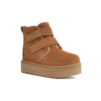 UGG ニューメル プラットフォーム チャッカ チェスナット 1130554 - スタイリッシュで快適なシープスキンブーツ