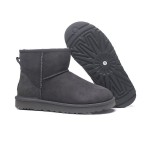 UGG ウィメンズ クラシック ミニ II ブーツ グレー 1016222 - スタイリッシュで暖かい冬用ブーツ UGG ウィメンズ クラシック ミニ II ブーツ グレー 1016222 - 暖かくてスタイリッシュなフリース裏地付きブーツ