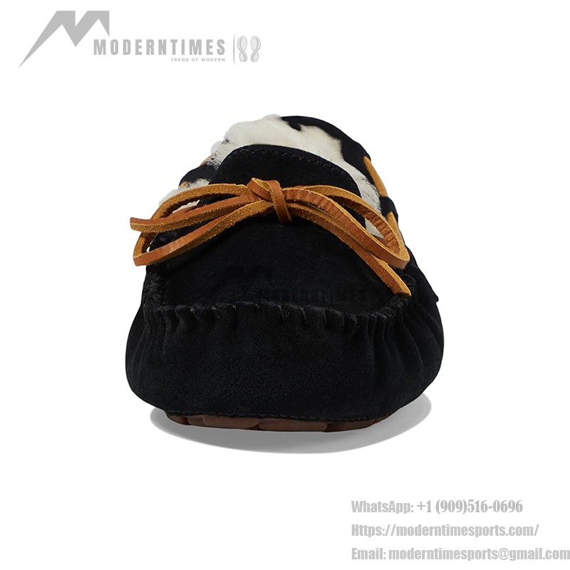 UGG レディース ダコタ スリッパ ブラック 5612:スエードとレザーリボン付きのシープスキンライニングスリッパ UGG レディース ダコタ スリッパ ブラック 5612、シープスキンの裏地とレザーリボン付き