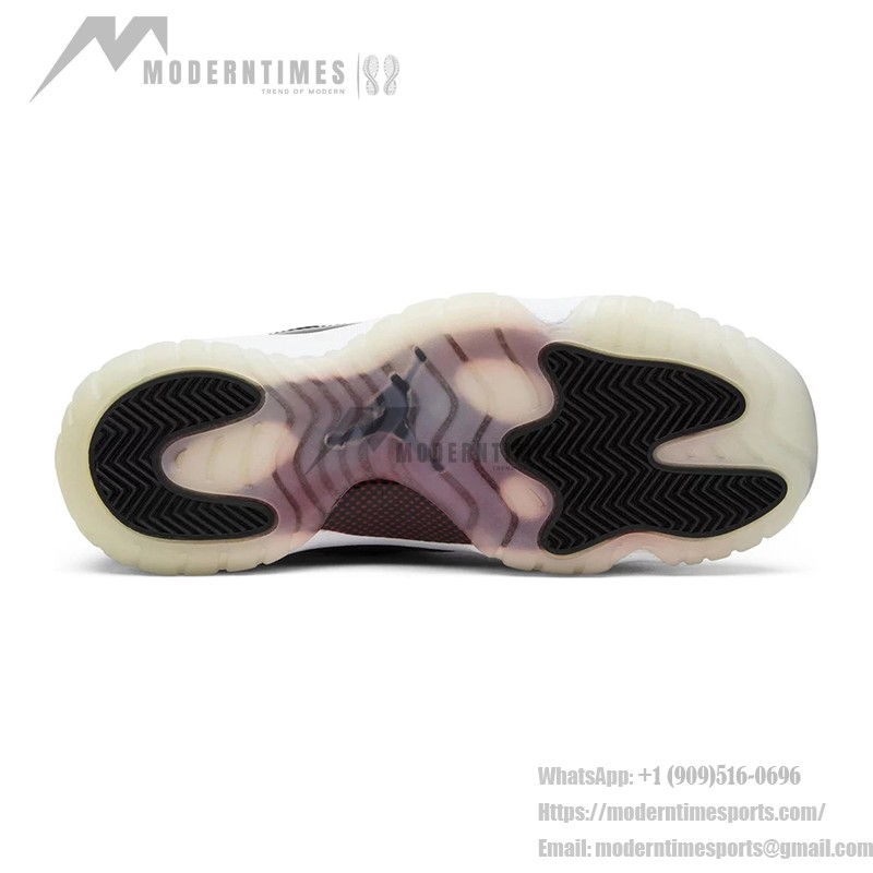 Air Jordan 11 Retro 'Bred' 378038-002 ブラックスニーカー 赤のジャンプマンロゴと透明アウトソール付き