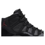 Air Jordan 11 Retro 'Bred' 378038-002 ブラックスニーカー 赤のジャンプマンロゴと透明アウトソール付き
