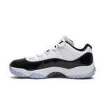 Air Jordan 11 Low ‘Concord’ 528895-145 - ホワイトとブラックのパテントレザーとアイスブルーアウトソール