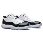 Air Jordan 11 Low ‘Concord’ 528895-145 - ホワイトとブラックのパテントレザーとアイスブルーアウトソール