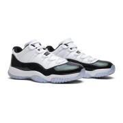 Air Jordan 11 Low ‘Concord’ 528895-145 - Weiße und Schwarze Sneaker mit Lackleder & Eisblauer Außensohle