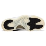 Air Jordan 11 Retro 'DMP' CT8012-170 ホワイトとブラックのスニーカー ゴールドジャンプマンロゴとミルキーアウトソール付き