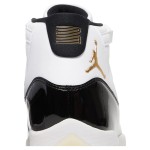 Air Jordan 11 Retro 'DMP' CT8012-170 ホワイトとブラックのスニーカー ゴールドジャンプマンロゴとミルキーアウトソール付き