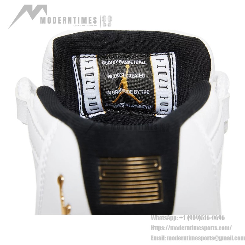 Air Jordan 11 Retro 'DMP' CT8012-170 ホワイトとブラックのスニーカー ゴールドジャンプマンロゴとミルキーアウトソール付き