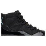 Air Jordan 11 Retro 'ガンマブルー' 378037-006 ブラックスニーカー ガンマブルーとイエローのアクセント付き