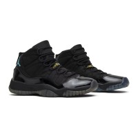 Air Jordan 11 ‘Gamma Blue’ 378038-006 - Schwarze Lackleder-Sneaker mit Gamma-Blau und Gelben Akzenten