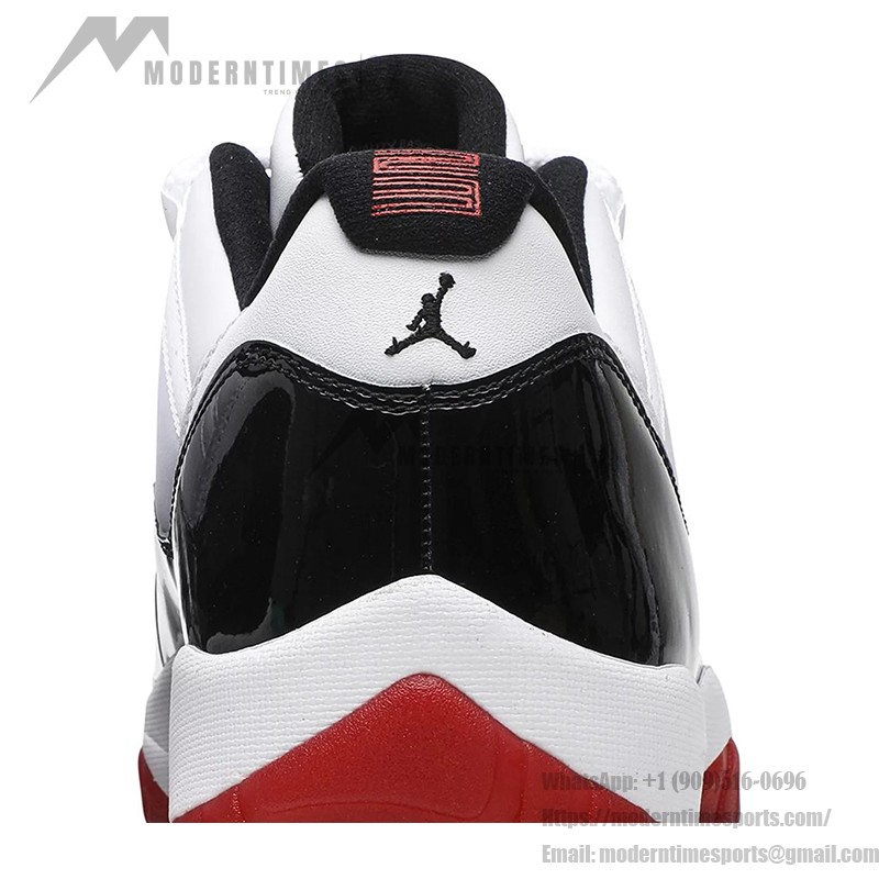 Air Jordan 11 Low "Bred" AV2187-160 - ブラック、ホワイト＆レッドのパテントレザー仕上げスニーカー
