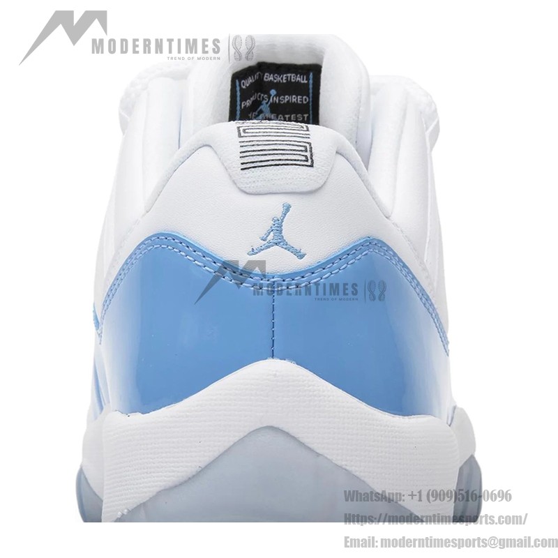 Air Jordan 11 Low "UNC" 528895-106 – ホワイトとカロライナブルーのアイスソール付きスニーカー