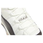 エア ジョーダン 11 レトロ "ネアポリタン" AR0715-101 - ホワイトとダークモカ、クリームソール