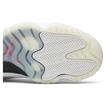  Air Jordan 11 Retro 378037-016 クラシックホワイトとレッドアクセント、ミルキーソールスニーカー