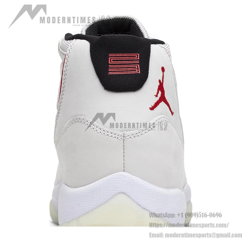  Air Jordan 11 Retro 378037-016 クラシックホワイトとレッドアクセント、ミルキーソールスニーカー