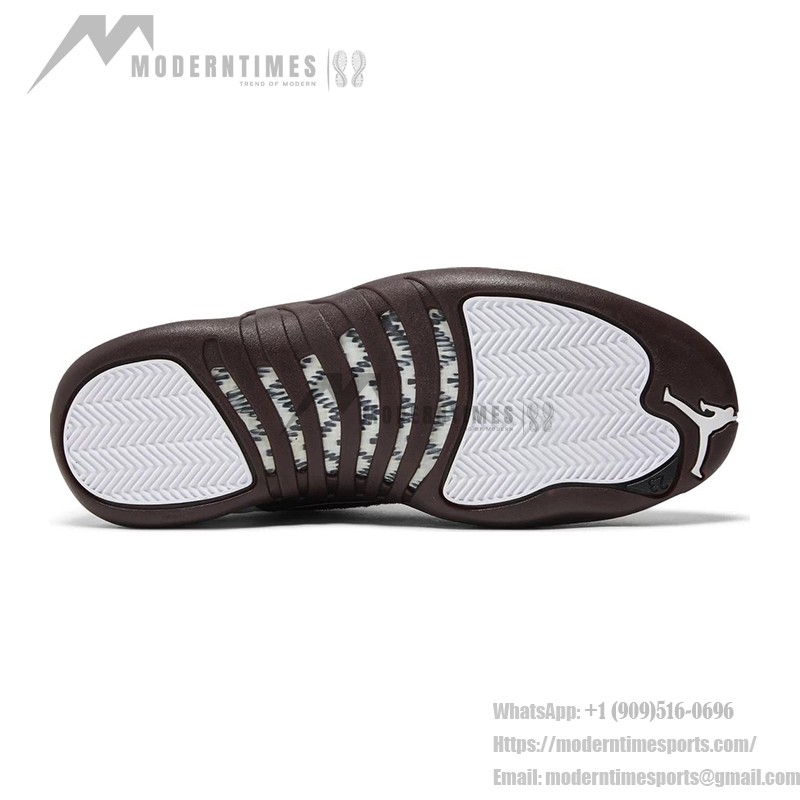 Air Jordan 12 Retro "ホワイト/バーガンディ" DV6989-100 - エレガントなホワイトスニーカーとバーガンディスエードアクセント