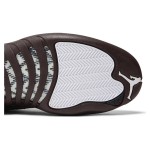 Air Jordan 12 Retro "ホワイト/バーガンディ" DV6989-100 - エレガントなホワイトスニーカーとバーガンディスエードアクセント