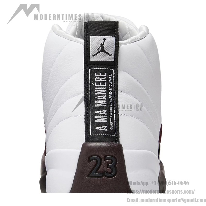 Air Jordan 12 Retro "ホワイト/バーガンディ" DV6989-100 - エレガントなホワイトスニーカーとバーガンディスエードアクセント