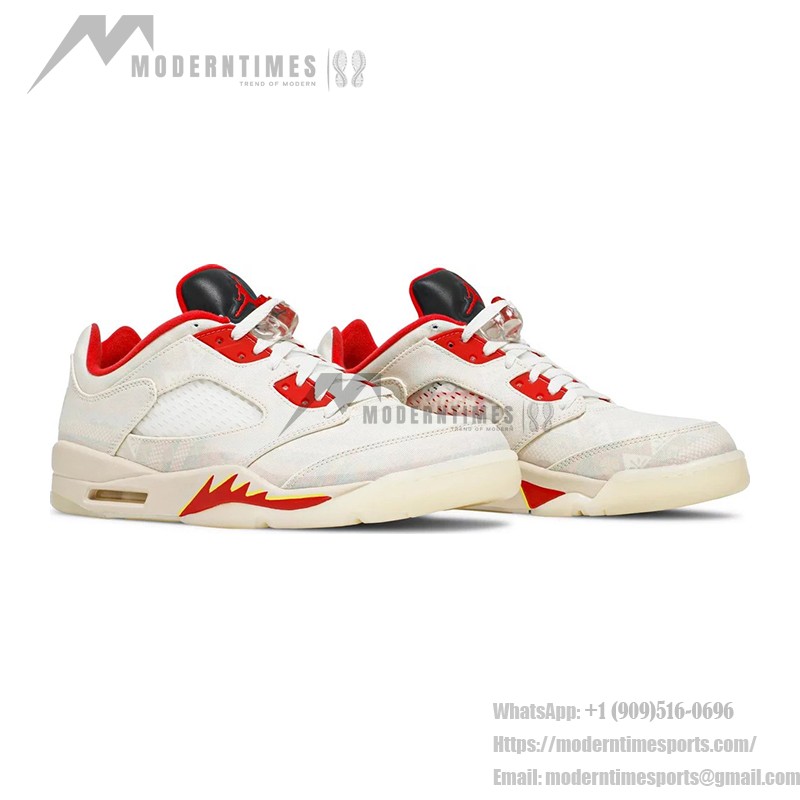 Air Jordan 5 Low DD2240-100 オフホワイトキャンバスと赤のアクセント、透明ソール付き