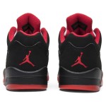 Air Jordan 5 Retro Low 819171-001 ブラックスエードスニーカー、赤のアクセント、反射シュータン付き