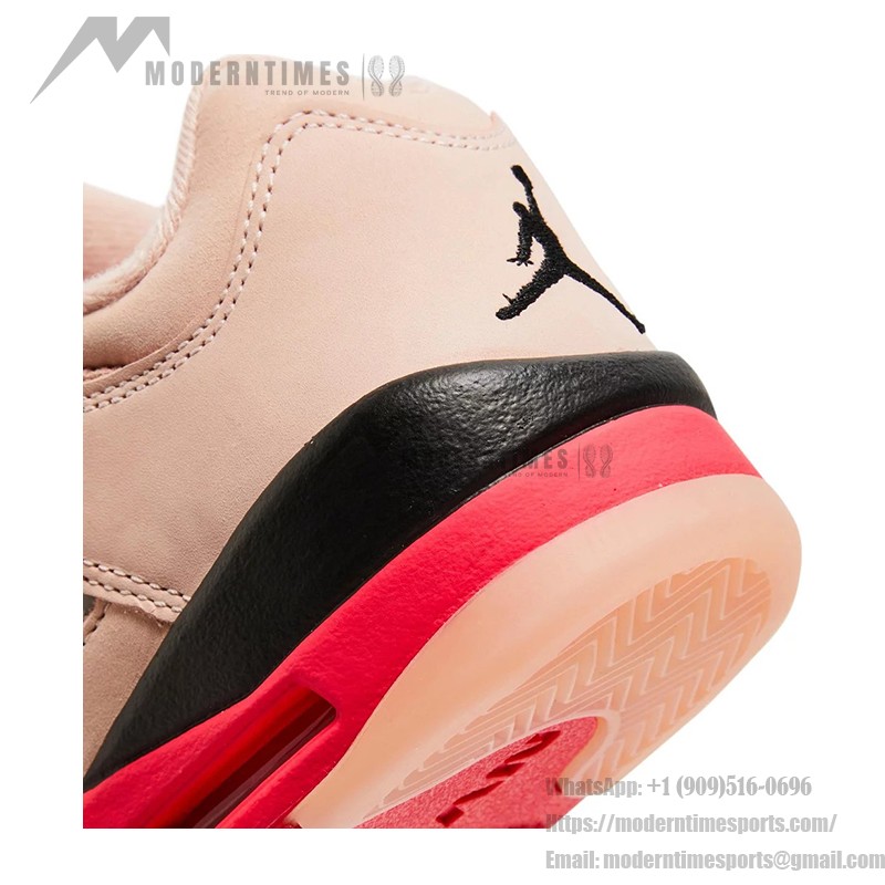 Air Jordan 5 Low DA8016-806 ピンクスエード、赤と黒のアクセント、リフレクティブタン付き