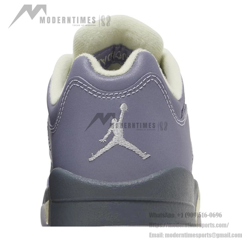 Air Jordan 5 Low FJ4563-500 インディゴヘーズ スニーカー 反射タンと半透明ソール付き