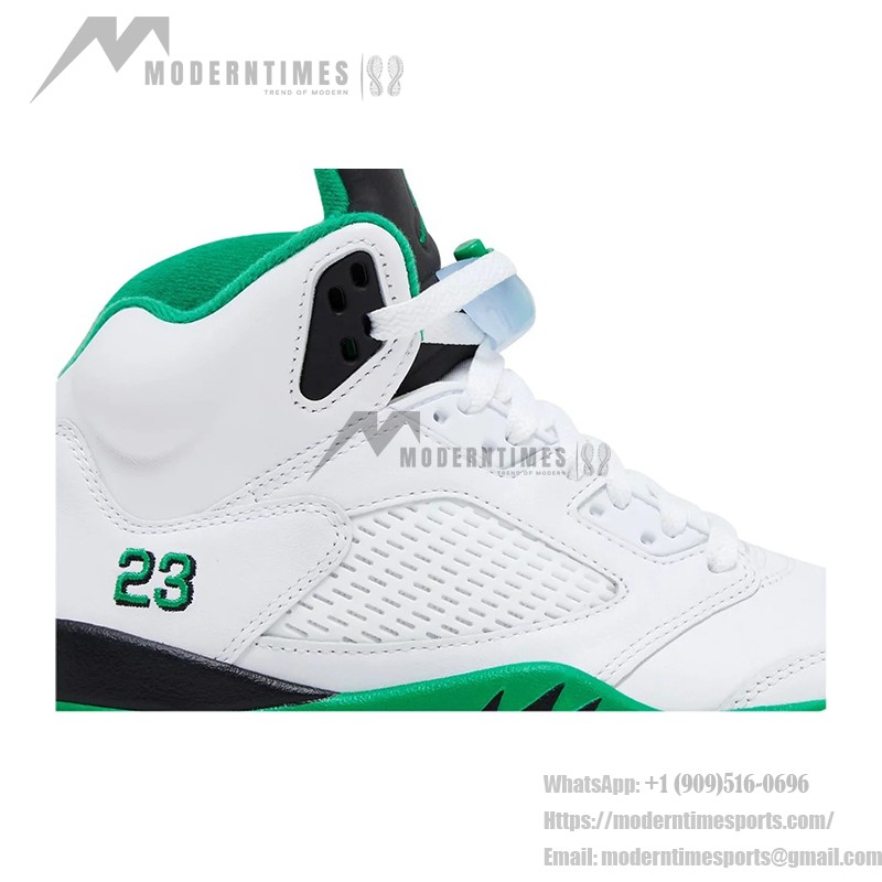 Air Jordan 5 Retro DD9336-103 白いレザースニーカー グリーンのアクセントと反射舌付き