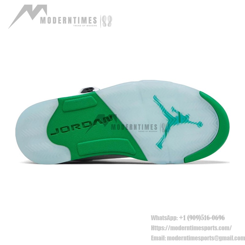 Air Jordan 5 Retro DD9336-103 白いレザースニーカー グリーンのアクセントと反射舌付き
