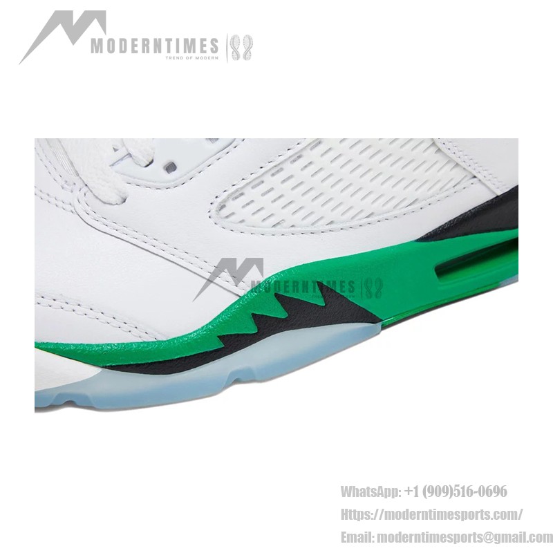 Air Jordan 5 Retro DD9336-103 白いレザースニーカー グリーンのアクセントと反射舌付き
