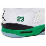 Air Jordan 5 Retro DD9336-103 白いレザースニーカー グリーンのアクセントと反射舌付き