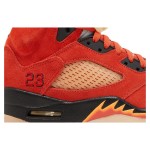Air Jordan 5 Retro DD9336-800 オレンジスエードスニーカー 黒いディテール 反射性シュータン