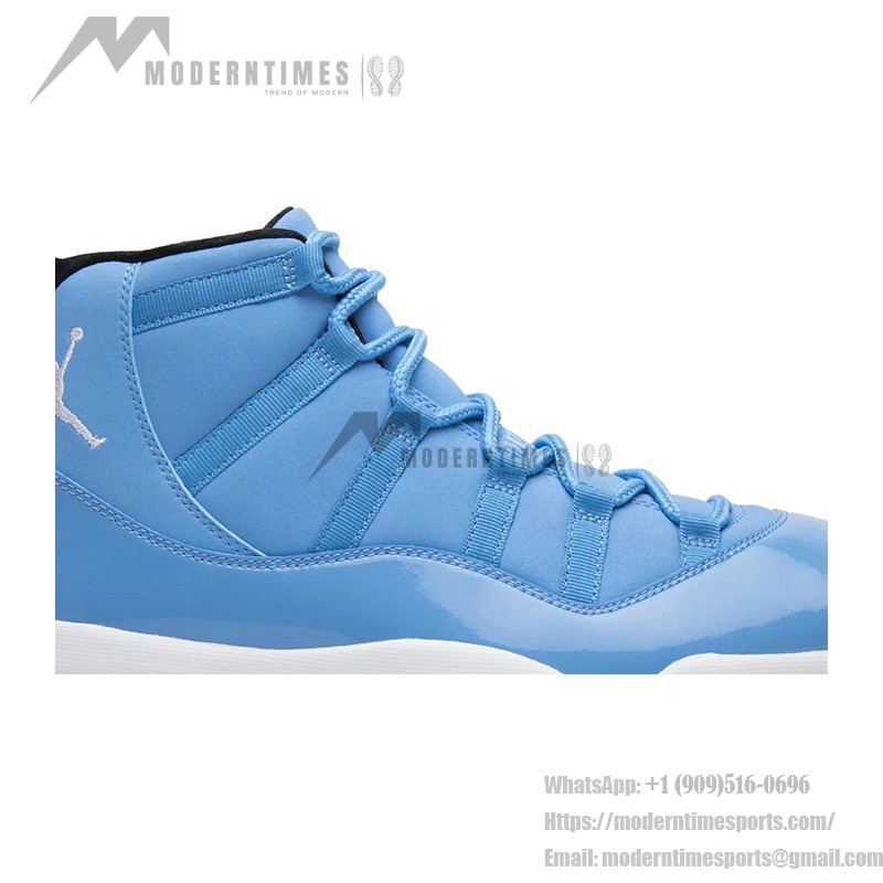 Air Jordan 11 Retro University Blue 717602-900 - パテントレザー仕上げのブルーとホワイトのスニーカー