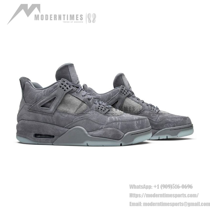 KAWS x エアジョーダン 4 レトロ "クールグレー" 930155-003 - プレミアム限定版スニーカー プレミアムスエード素材を使用したクールグレーのKAWS x エアジョーダン 4 レトロ "クールグレー" 930155-003 スニーカーの側面図