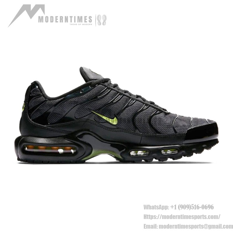 Nike Air Max Plus DM0032-036 Black Volt Ice TN sneakers for men’s dark techwear streetwear outfits