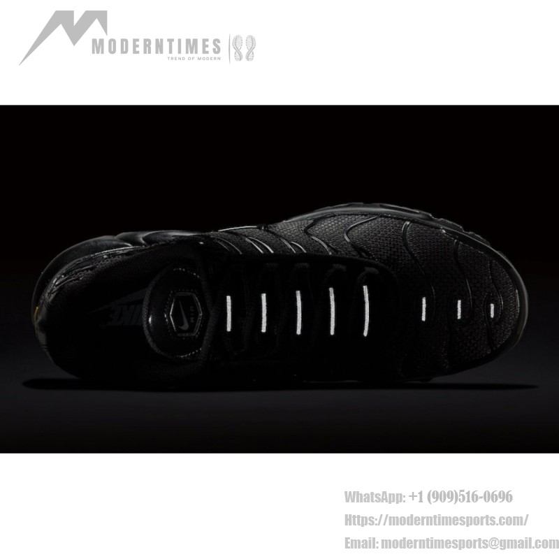 Nike Air Max Plus 604133-050 Triple Black TN sneakers with all-black streetwear styling