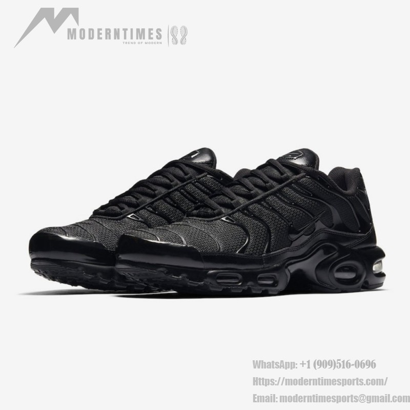 Nike Air Max Plus 604133-050 Triple Black TN sneakers with all-black streetwear styling