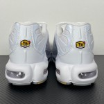 Nike Air Max Plus 604133-139 White Cool Grey TN sneakers with clean lifestyle design
