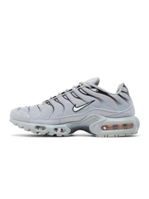 Nike Air Max Plus 852630-021 Metallic Silver Black TN Sneakers – Chrome Pulse Streetwear Shoes for Men